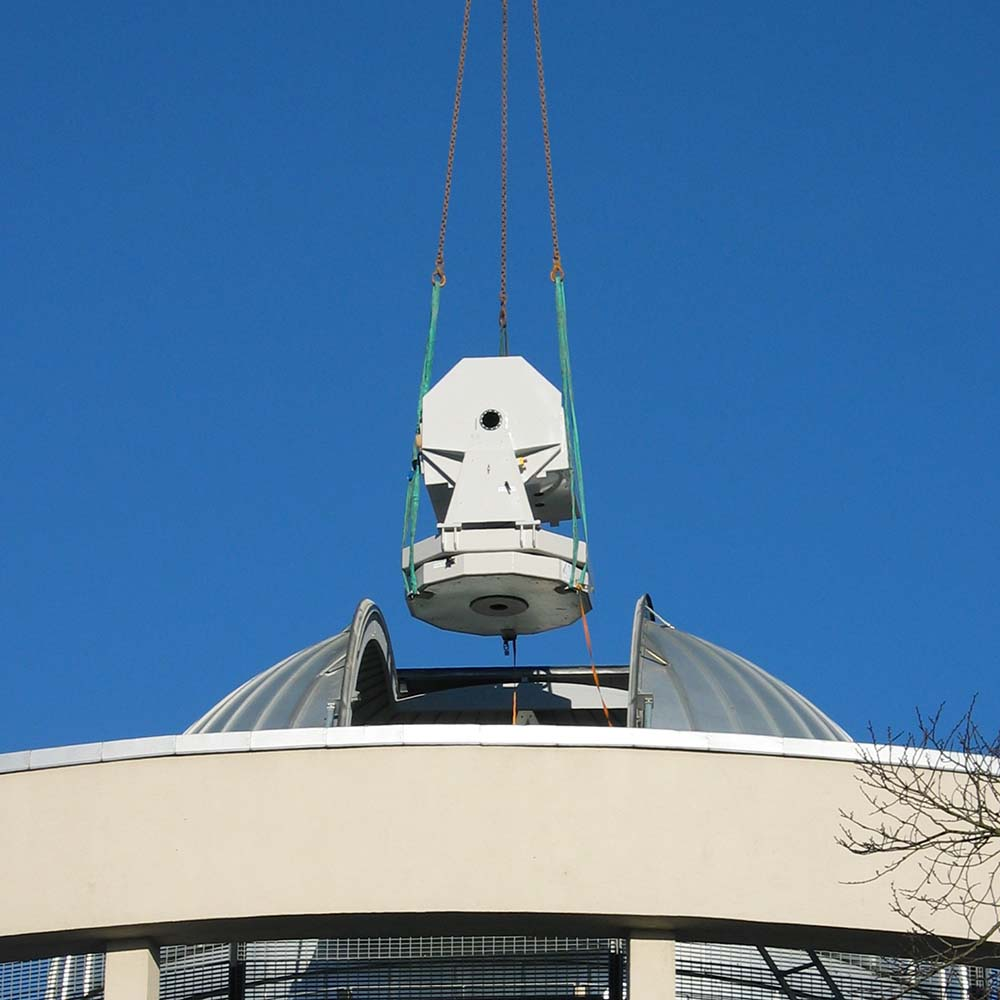 Albanova Telescope Lifting operation